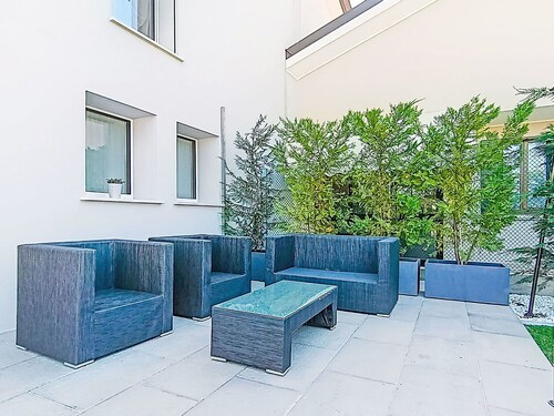 Stunning private villa for 6 people with A/C, WIFI, pool, TV, patio, pets allowed and panoramic ...
