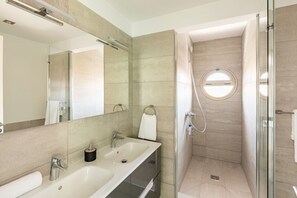 Hair dryer, towels - Villa Chil - Luxury with heated pool and BBQ (Mogán)