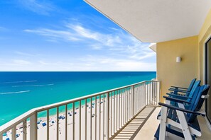 Property grounds - FREE Golf! Boardwalk 2006 King Master, Walk in Shower, Hot Tubs, Heated Pool! (Panama City Beach)