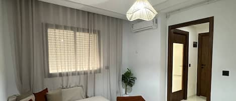 Appartement, 1 chambre, accessible aux personnes à mobilité réduite, fumeur | Salle de séjour