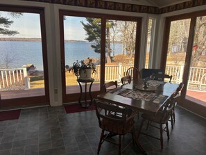 Dining - Spacious 5-bedroom lake house in Standish, ME (Standish)