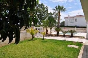 A heated pool - Family Beach Agua Marina II (Oliva)