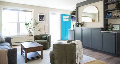 Heron's Haven - Quiet Cottage in Camden w/ Hot Tub