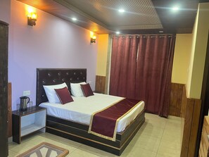 Room - You home away from home in the mountains. (Shimla)