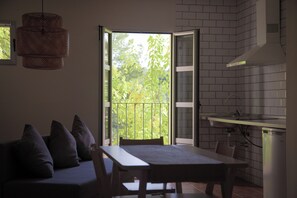 Superior Studio Suite | Dining - Progevita (Cofrentes)