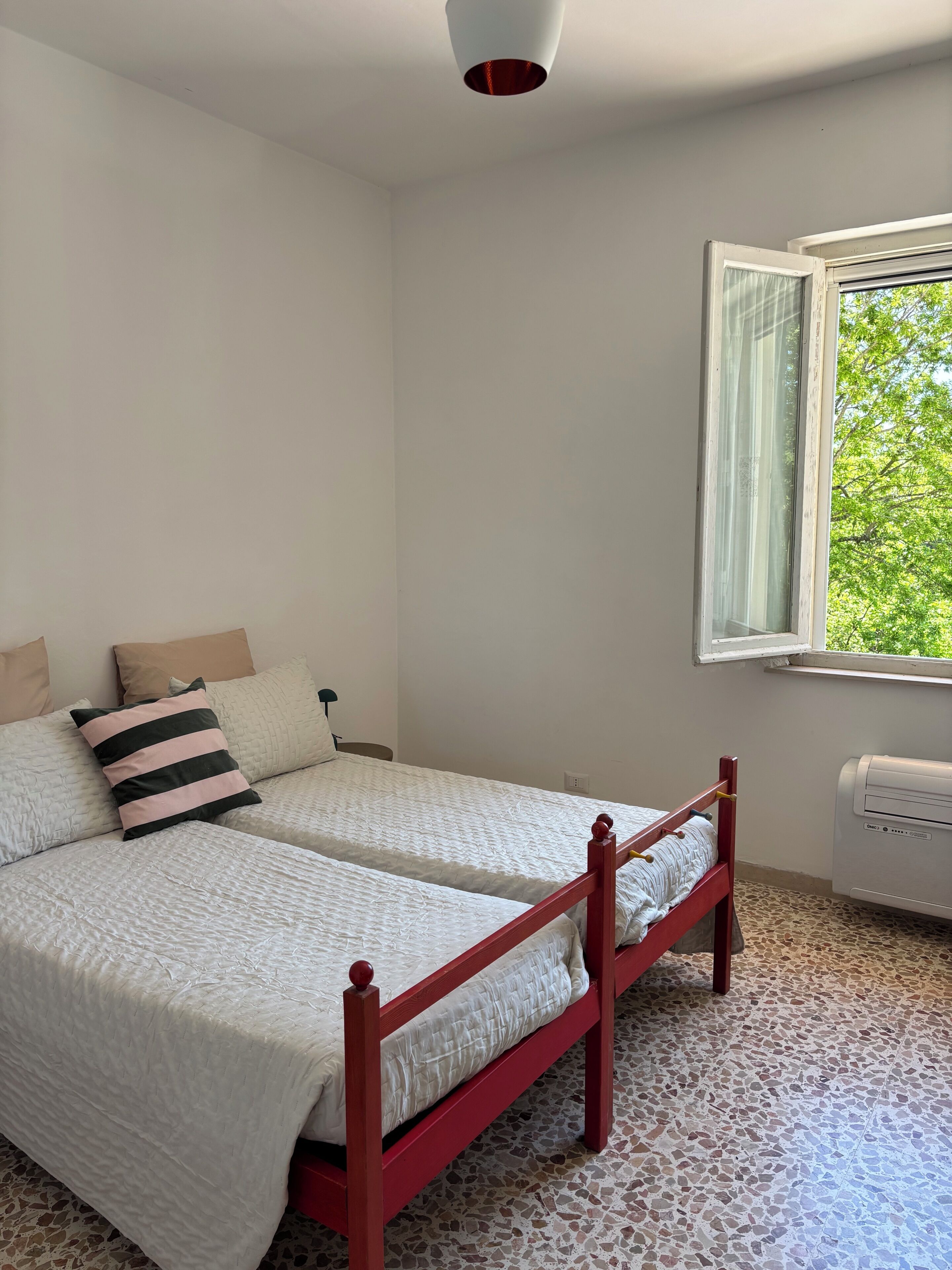 3 camere, Wi-Fi gratuito, lenzuola