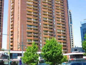 Exterior - STUDIO 21 DOWNTOWN DENVER EXCELLENT LOCATION, MOUNTAIN VIEW, HEATED POOL AND GYM (Denver)
