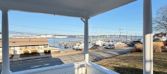 Spacious 3BR/3BA Coastal Escape Near Beaches