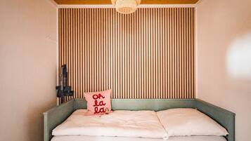 2 bedrooms, free WiFi, bed sheets