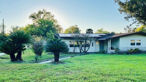 Exterior - Altamonte-4 bed (Altamonte Springs)