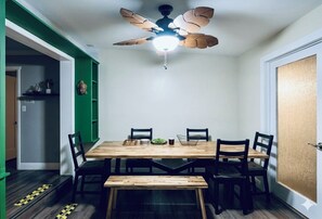 Dining - Altamonte-4 bed (Altamonte Springs)