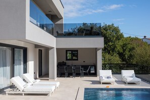 Piscina all'aperto