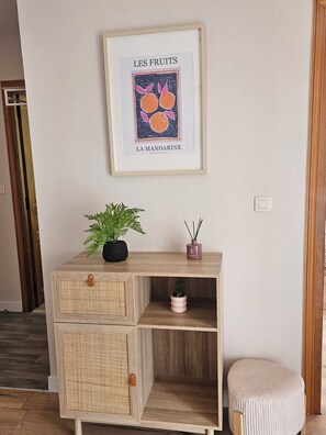 Interior - Charming, fully renovated T2 apartment for 2 to 4 people, in the heart of Île-Rousse. (L'Île-Rousse)