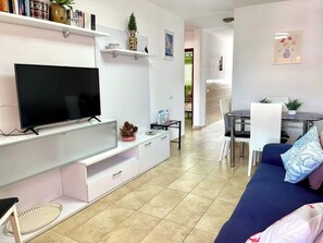 TV - Vera Mar 6 - Two Bed (Playa de las Américas)