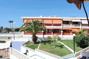 Property grounds - Vera Mar 6 - Two Bed (Playa de las Américas)
