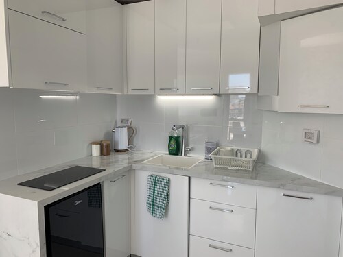 Seafront 1 Bedroom Apartment - Steps from Ashkelon Beach & Marina