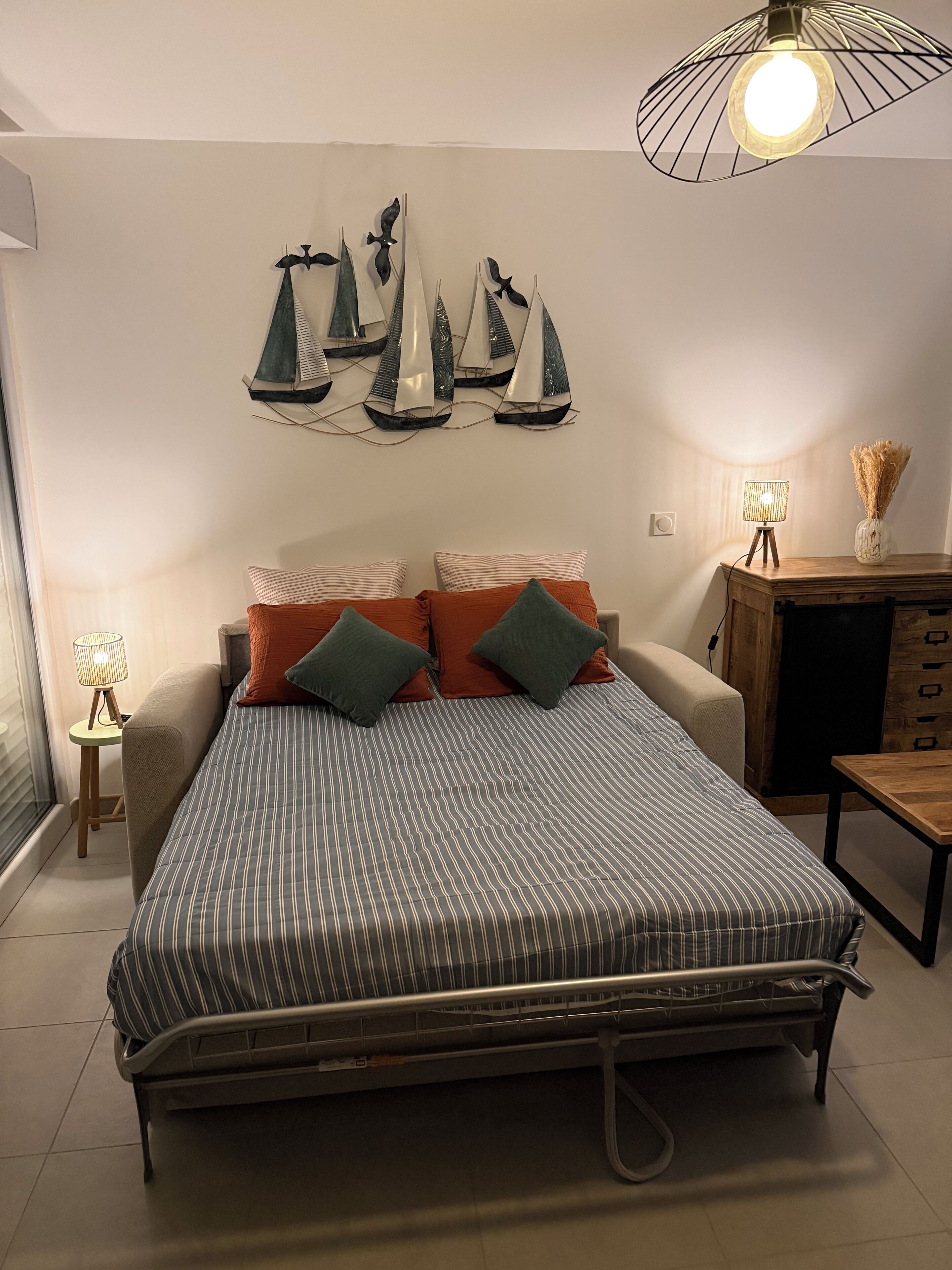 2 chambres, fer et planche à repasser, lit parapluie, Wi-Fi gratuit