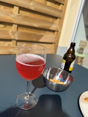 Food and drink - Attractive 3* gîte just 5 minutes' walk from Le Crotoy beach and beach bar. (Le Crotoy)
