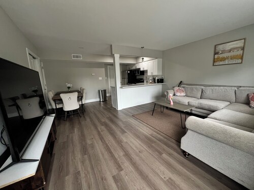 Cozy 1-bedroom apartment in beautiful Virginia Beach with AC