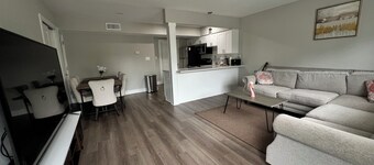 Cozy 1-bedroom apartment in beautiful Virginia Beach with AC