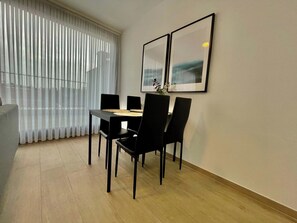 Apartment | Dining - Chic Antwerp Oasis Near Diamond Hub (Antwerp)