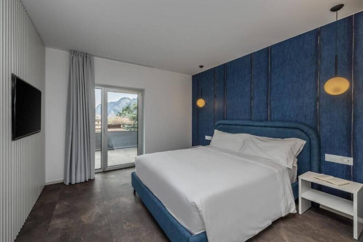 Phòng Suite, ban công, quang cảnh hồ bơi