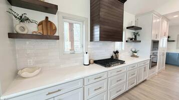 House, Multiple Beds, Hot Tub (The Blue Sapphire) | Private kitchen | Coffee/tea maker