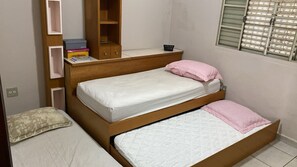 3 bedrooms, Internet, bed sheets - Furnished house, spacious, good structure, varied capacity... (Ribeirão Preto)