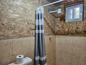 Dusche, Handtücher, Seife, Toilettenpapier