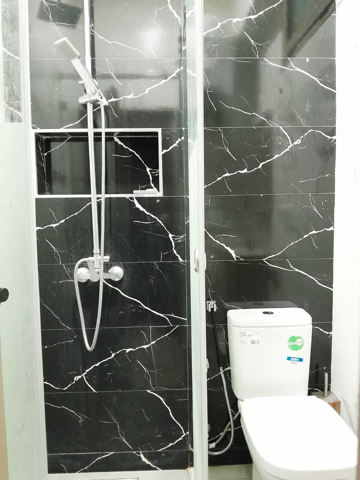 Handtücher, Seife, Toilettenpapier