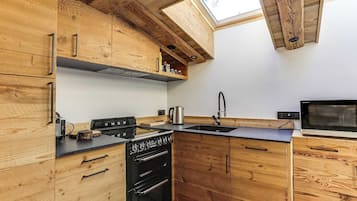 Apartment | Dapur peribadi | Peti sejuk, ketuhar gelombang mikro, ketuhar, dapur