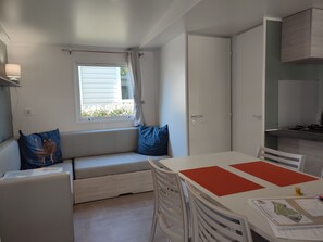 Interior - Mobile home in a 4-star campsite between sea and forest in Saint-Hilaire de Riez (Saint-Hilaire-de-Riez)