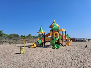 Children’s area - La Serenissima: beach, bicycle and Venice !!! (Punta Sabbioni)