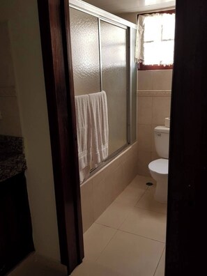 Bathroom - 2BR Condo With Pool, Walk to Beach, Bávaro (Punta Cana)