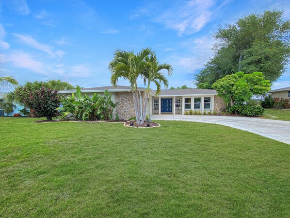 Exterior - Simply Rotonda, full refund*, NO pool, sleeps 6 (Rotonda West)