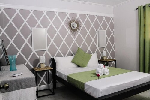 Cozy 1-bedroom apartment in serene Sint Eustatius with AC