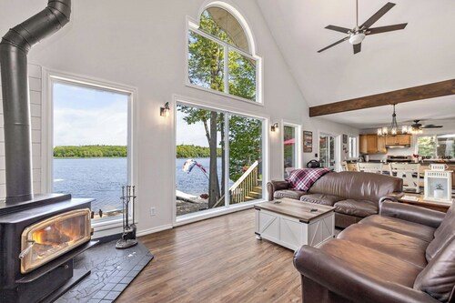 Luxury Cottage Compound in Parry Sound. Deep water docking and Sandy Beachfront!