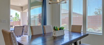 Heart of Sand Hollow 5 Bedroom W/ Fire Pit, Pool, & Hot Tub