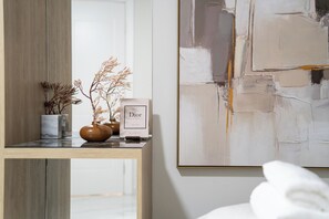 Interior - Spacious Family Duplex- The Shouk House (Jerusalem)