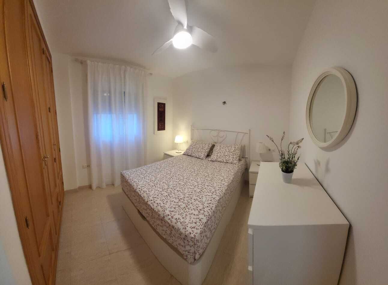 2 chambres, fer et planche à repasser, draps fournis