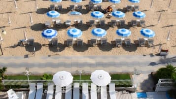 Private beach, white sand, 2 beach bars