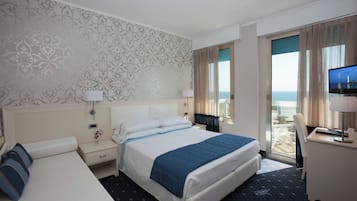 Deluxe Double or Twin Room | Egyptian cotton sheets, premium bedding, memory foam beds, in-room safe