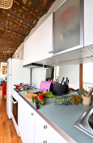 Loft, 2 Bedrooms, Smoking | Interior
