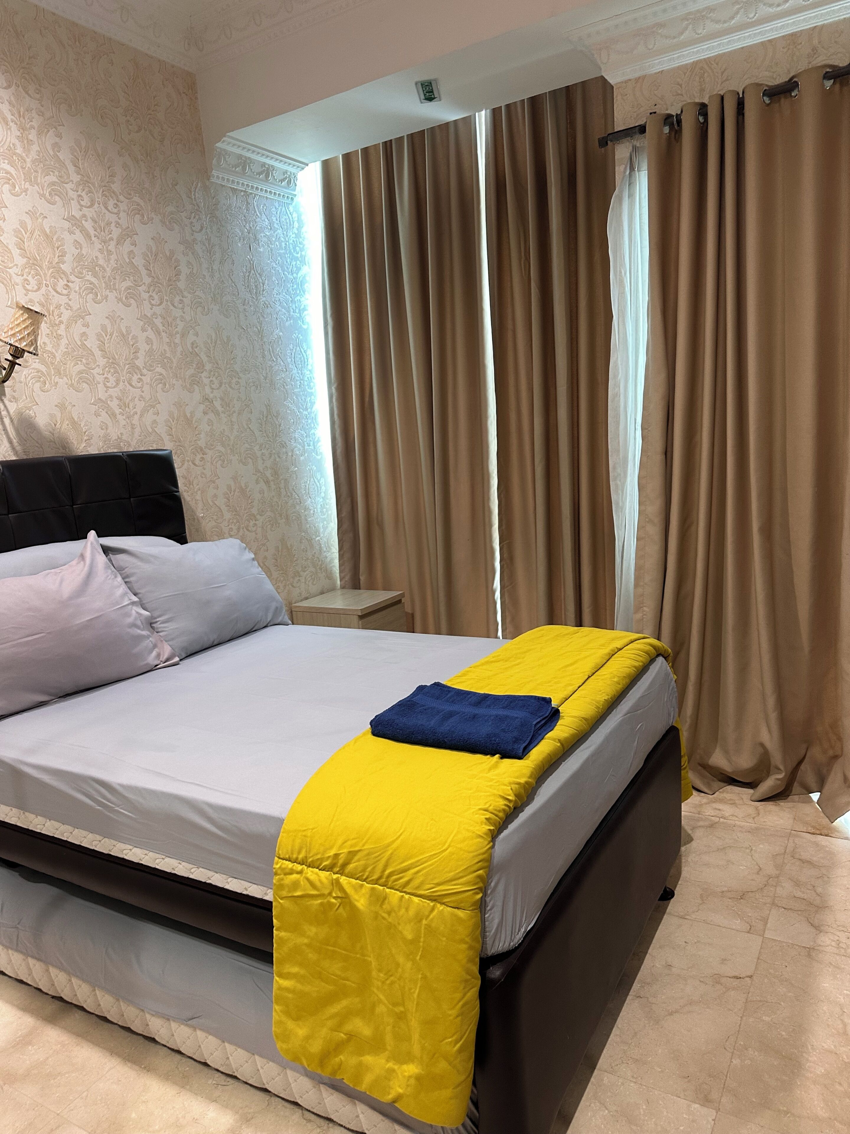 1 dormitorio, tabla de planchar con plancha, wifi gratis y ropa de cama