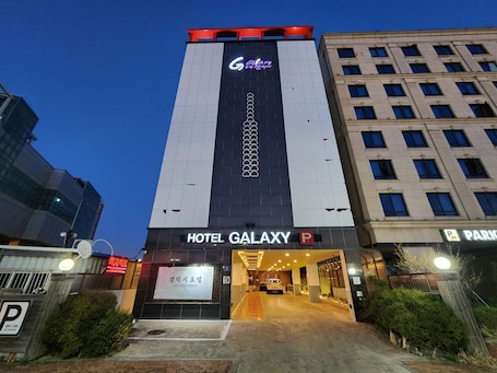 Exterior. Galaxy hotel