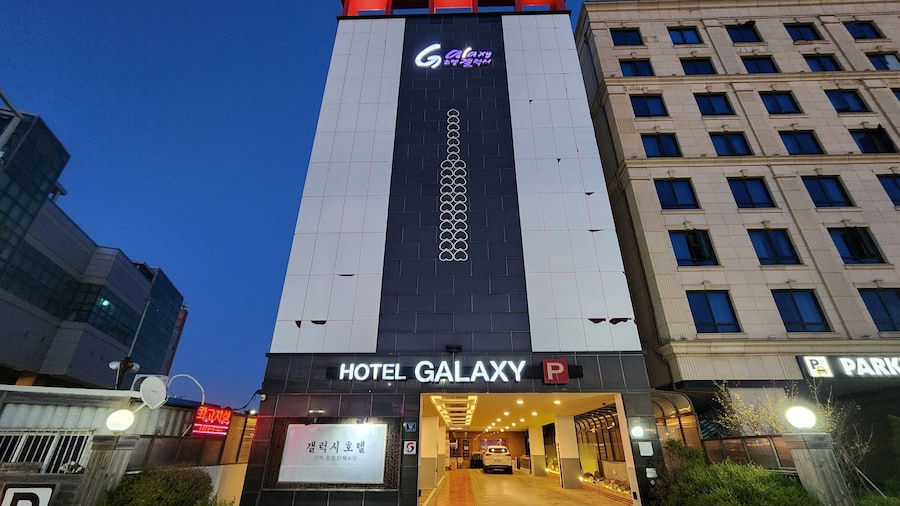 Galaxy hotel