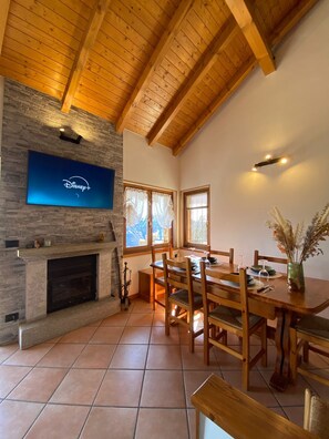 Dining - Vrbo Property (Germagno)