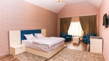 Standard Double Room, Balcony, Garden View