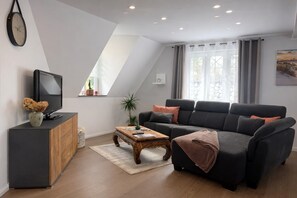 Living area - Fitters' apartment Drei Eichen, Sorthum 42, 27639 Wurster North Sea coast (Wurster Nordseeküste)