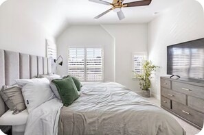 Room - FIFA I 15 Mins to AT&T I 4BR I 5 Bed I 5.5 Bath I Sleeps 10 (irving)